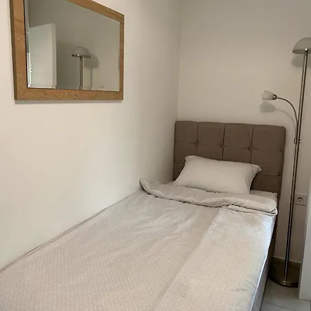 Apartman And Radivojevic