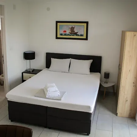 公寓 And Radivojevic Ni